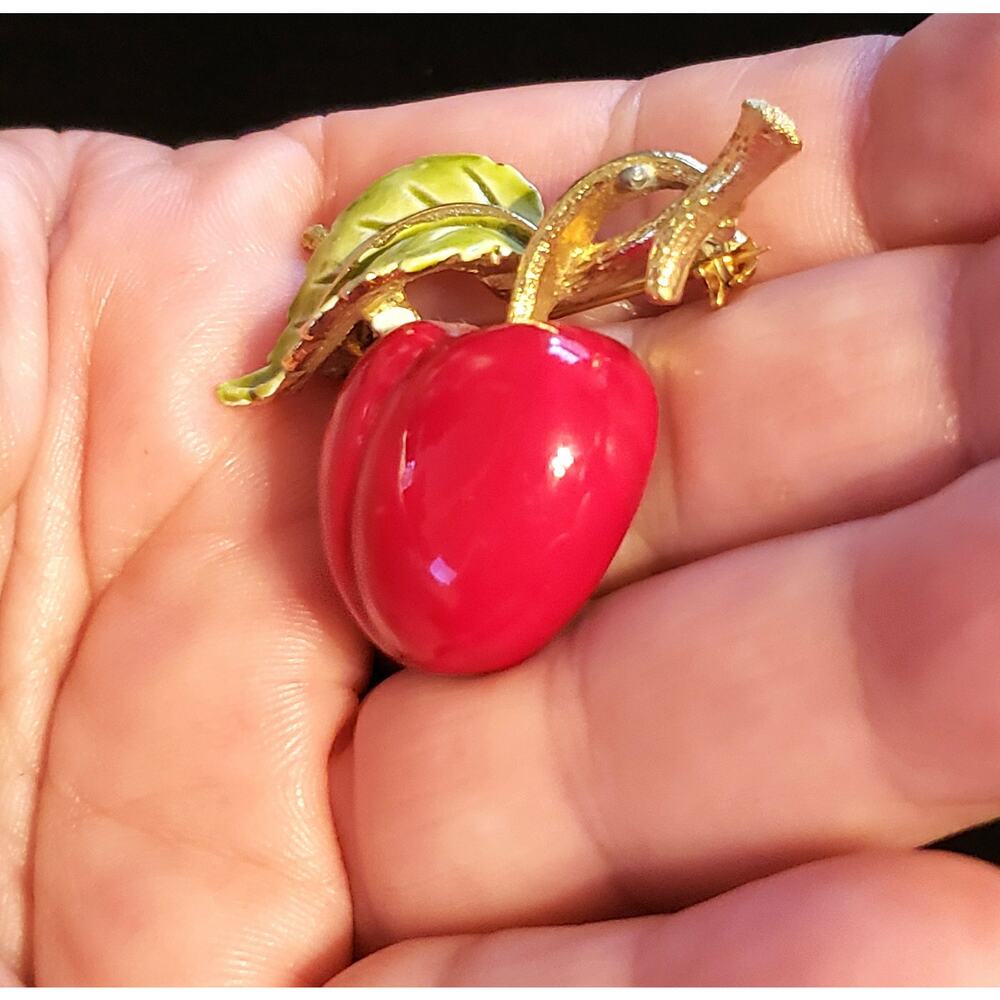 Vintage Enamel Apple Brooch Pin- Red & Green Large‎ - 1.75"- Figural fb1-24 - Picture 2 of 8